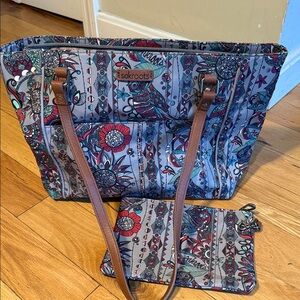 Sakroots polyester owl print tote bag with matching zip pouch, great condition